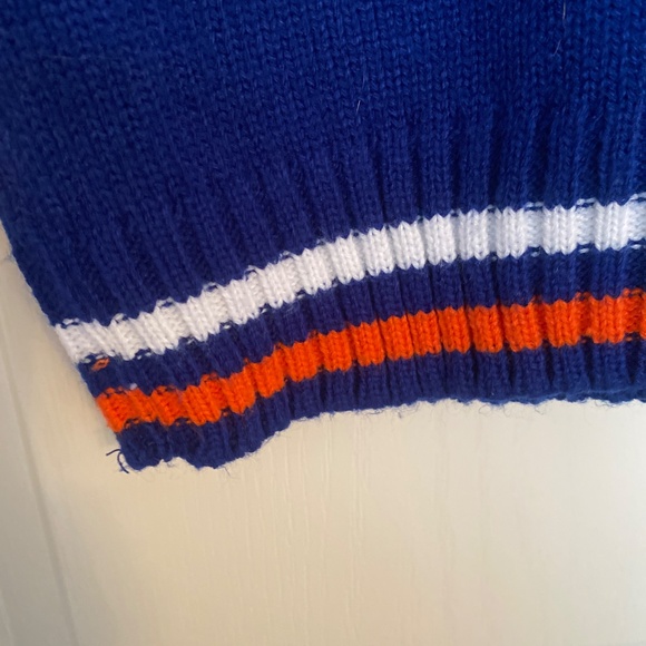 Oilers NHL by ilanco size small sweater oil country Hockey - Picture 6 of 7